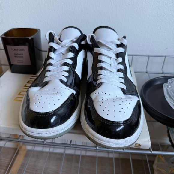 Air Jordan 1 Low SE 'Concord' Sneakers - Picture 3 of 6
